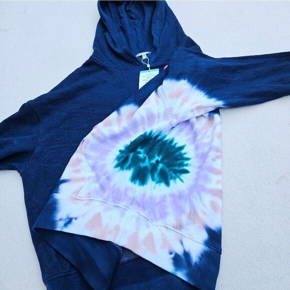 Wildfox Hadley Tie-dye Hooded Sweatshirt - Picture 6 of 14